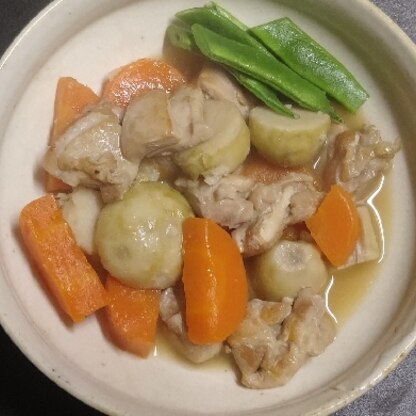 こんにちは〜里芋と鶏肉は合いますね。美味しくいただきました(*^^*)レシピありがとうございます。